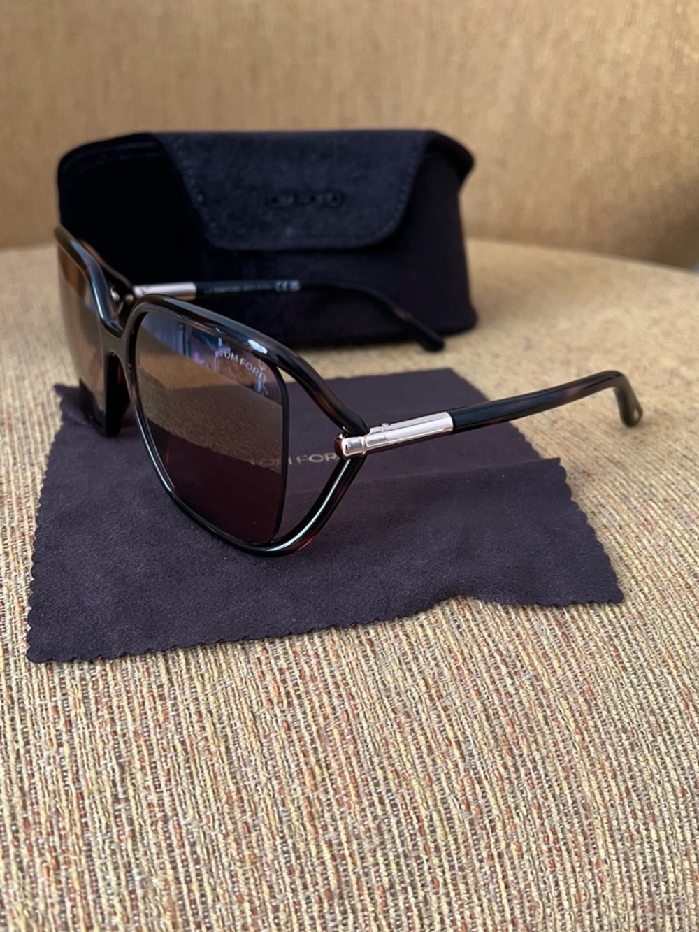 Tom Ford Butterfly Solange Sunglasses with Brown Lenses - Picture 2 of 9